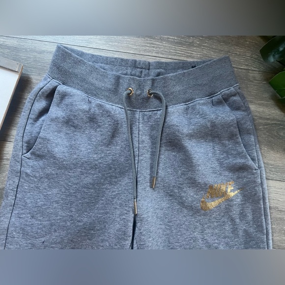 Rare! Nike rally jogger (xs) & zip hoodie (s) set Heathered grey & metallic gold - Picture 10 of 16